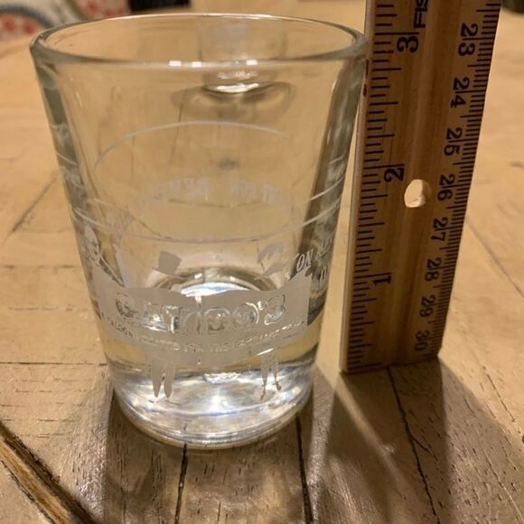 VTG Gay 90s Saloon Whiskey Glasses Beverly Hills - Picture 9 of 11